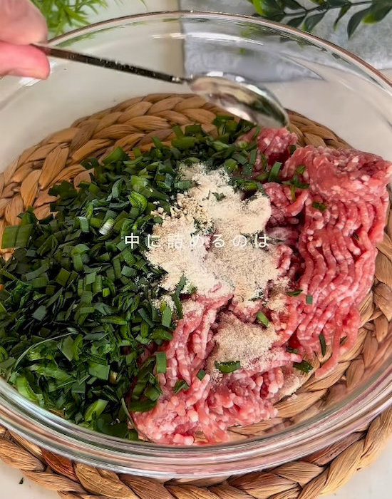 ピーマンに肉だねを詰めると？　仕上がりに「映える！」「子供もパクパク」