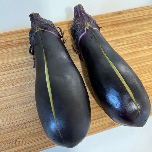 「こんな食べ方あったんだ」　ナスとチーズの新定番に「まろやかすぎ」「絶対試す」