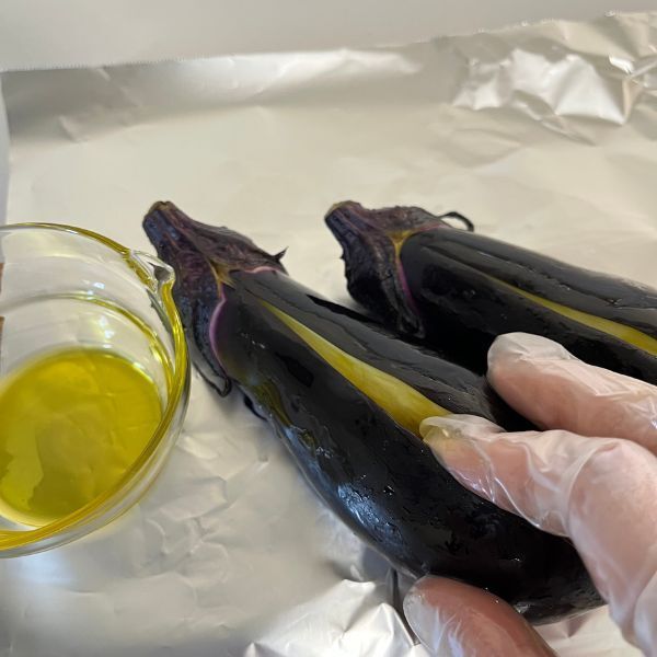 「こんな食べ方あったんだ」　ナスとチーズの新定番に「まろやかすぎ」「絶対試す」