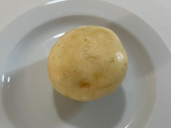 「ピーラーいらないの？」　ジャガイモの皮むきテクに「試したい」「目からウロコ」