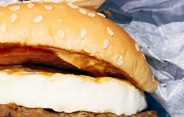 この日を待っていた…！　2025年の『月見バーガー』は8年ぶりのリニューアル