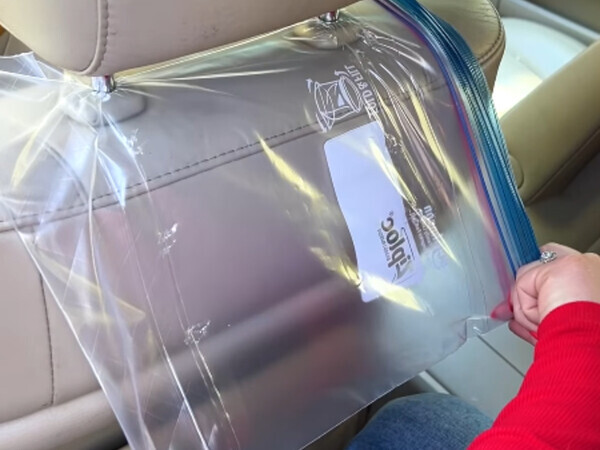 家族でドライブ中の『悩み』が消える？　ジッパー付き袋の意外な使い道に33万『いいね』
