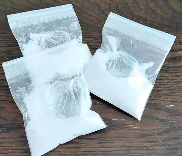 袋に入っていたのは？　『冷却パック』の作り方に「自由研究にする」「すごい！」