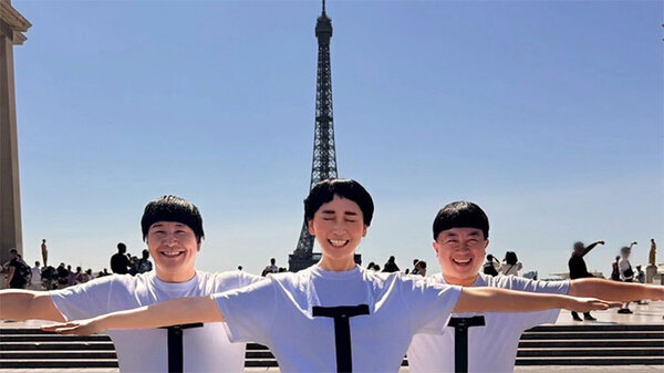 こんなコラボ誰が予想できる！？　杏、エッフェル塔前でまさかのネタ披露