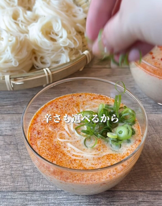 そうめんが激変！　麻婆豆腐の素で作る冷たいつけだれに「おいしすぎ」「またやる」