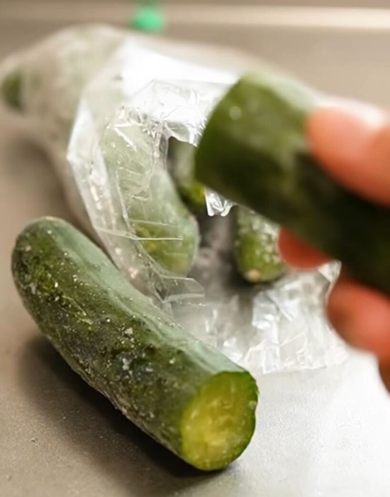 キュウリを冷凍すると？　味しみ副菜に「最高」「すぐ作る」