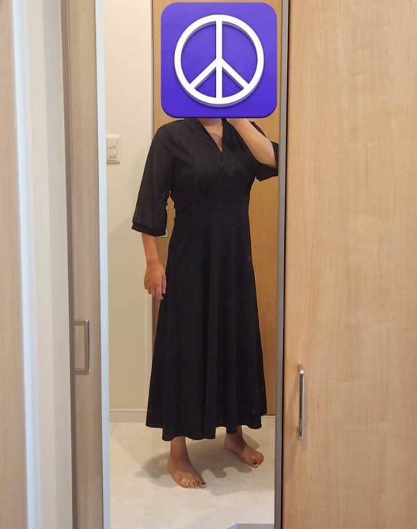 女性「どう見てもBLEACH」　新しく買った『上品なドレス』、着てみると？「死覇装にしか見えない…」「間違いなく隊長クラスだ」