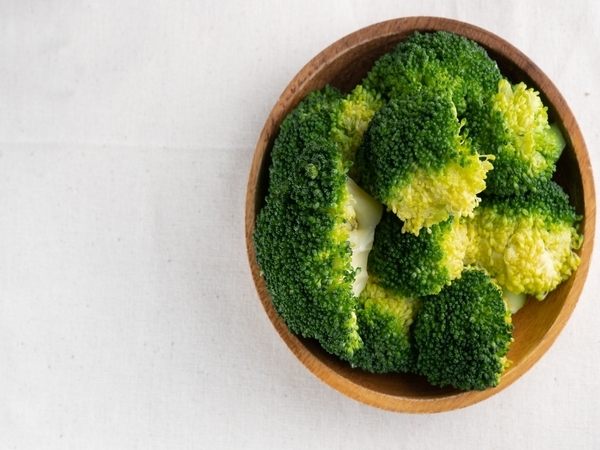 ブロッコリーを刻んで焼くだけで『ガレット風』に　簡単レシピに「おいしそう」「真似する」【4選】