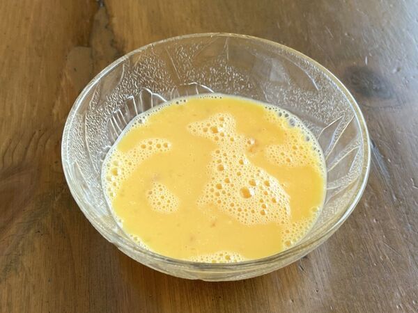 「平日の夜はこれでいい」　電子レンジにおまかせの『ふわとろオムライス』レシピ【4選】