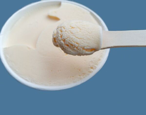 「手に取れないんだけど…」　人気アイス『MOW』のだまし絵に「本物すぎて混乱」【4選】