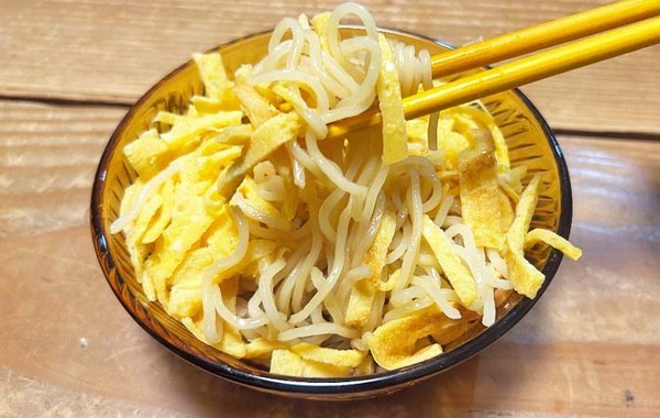 息子「キュウリはいらない！」　それなら…超シンプル冷やし中華を出すと、子供の反応は？