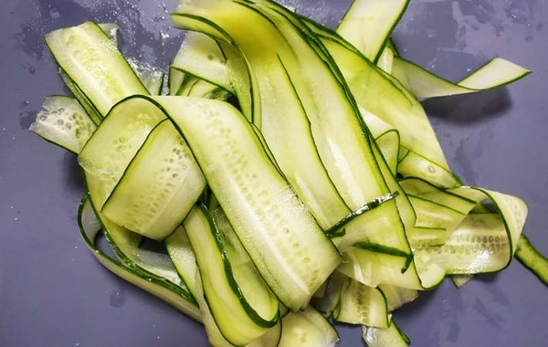 キュウリの浅漬け　斜め切りではなく…「最高の食感」「箸が止まらない」【簡単レシピ】