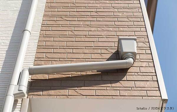 マンション3階以上の高所でも…　ベランダに蚊が発生する原因は？【アース製薬に聞く】