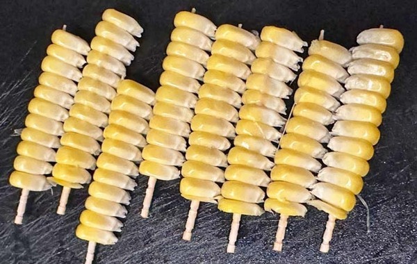 「酒がすすんでしまう」夫の手が止まらなくなったトウモコロシのつまみとは