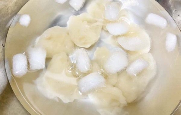 キンキンに冷やして食べる　暑い日のおやつはこれに決まり