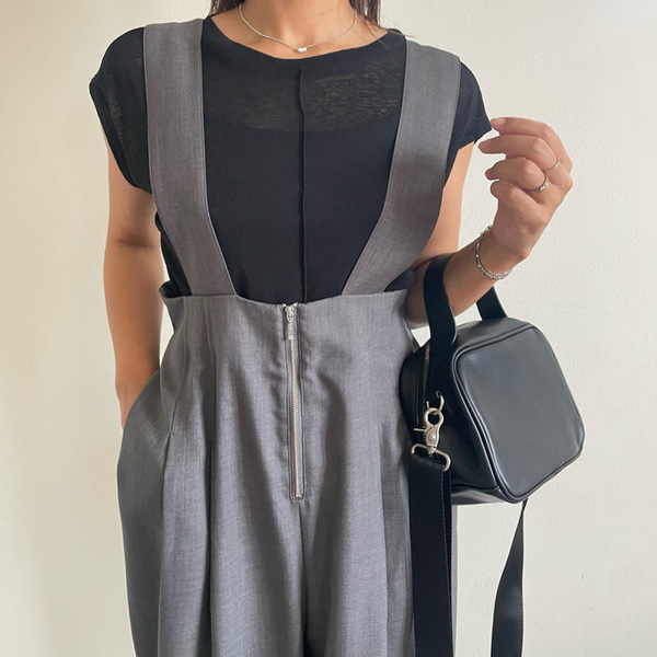 【しまむらのタンクトップ】爆安869円で『様見え』！　残暑コーデの救世主