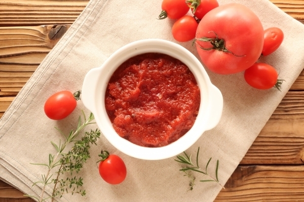 トマトケチャップのシミはどう落とす？　企業の助言に「目からウロコ」「試したい」【4選】