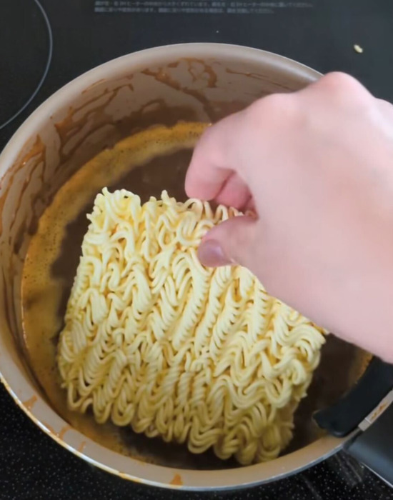 「もう洗い物も怖くない」　残りカレーの使い方に「お昼が楽しい』『絶対試す」【4選】