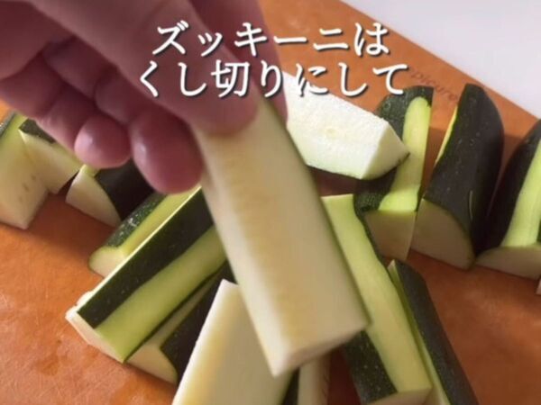 冷やしても温かくてもおいしい！　万能すぎるズッキーニに「箸が止まらない」「最高の箸休め」