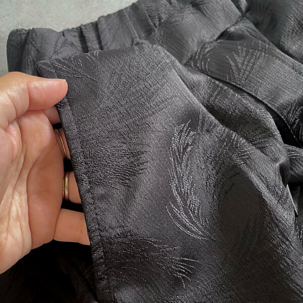 【しまむら】最旬シルエットが叶うワイドパンツ　思わず二度見する高級感！