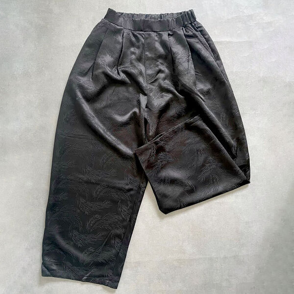 【しまむら】最旬シルエットが叶うワイドパンツ　思わず二度見する高級感！