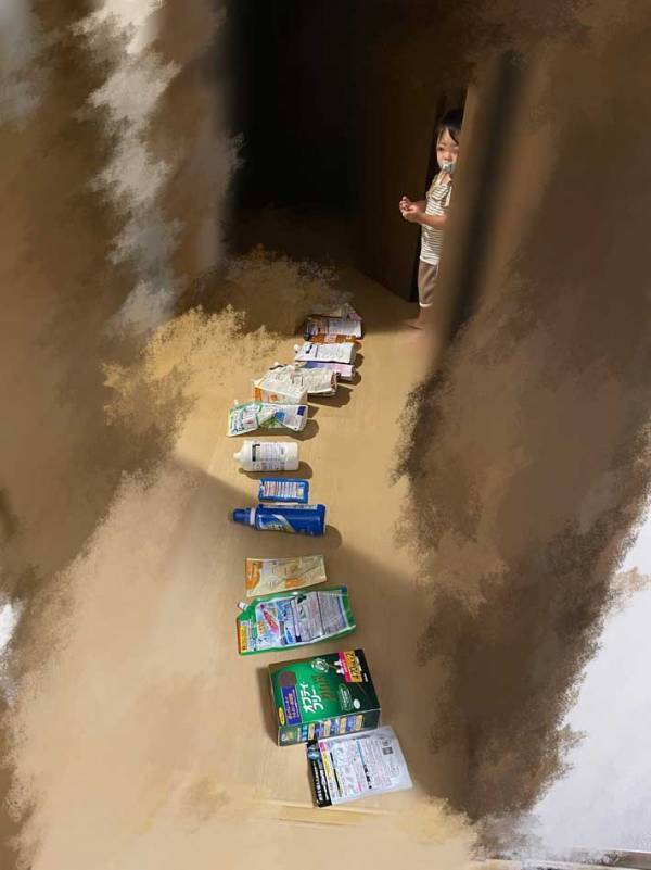 母親「散らかし方が…」　自宅の光景に「ツボった」「こだわりを感じる」