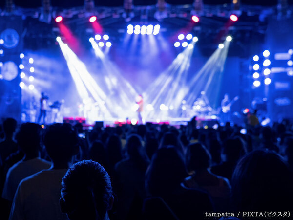 【心配】「ものすごい勢いで…」　ワンオク・Takaがライブ中に左足を骨折、ファンからは？