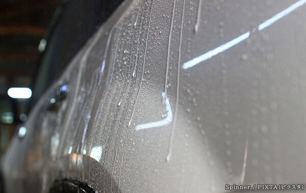 実は雨の日こそ向いている？　雨の日に洗車をするメリットとデメリットは…