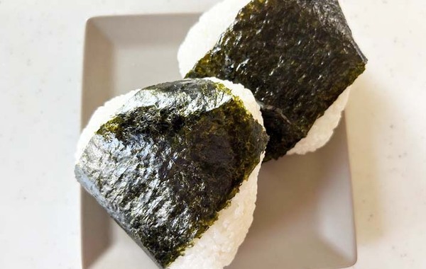 【子供が大喜び】冷凍食品を活用！　おにぎりレシピを紹介