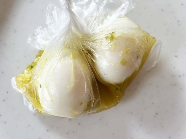 こんな使い方あったの！？　ゆで卵の味付けに「夫がビックリ」「店の味わい」【味玉レシピ】