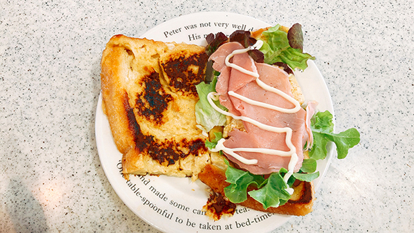 【隠し味】卵液に大さじ2杯加えると…　絶品フレンチトーストが完成！