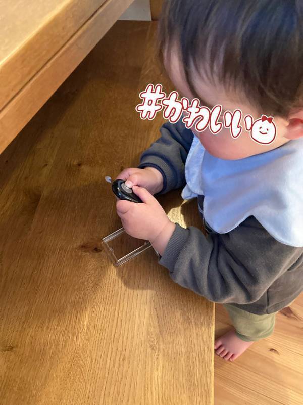 100均アイテムだけで！1歳の子供が夢中になる“スマートキー風おもちゃ”の作り方
