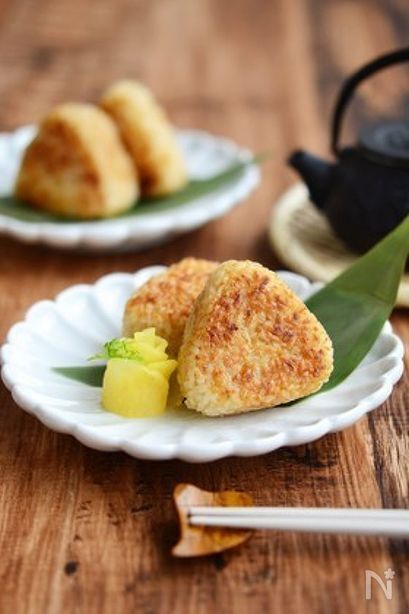 和と洋が融合！　料理研究家が勧める『バター醤油焼きおにぎり』の簡単レシピが…