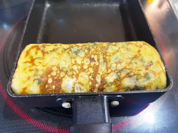 「これはハマる味」「いつもよりおいしい！」　玉子焼きに使った意外な調味料とは？