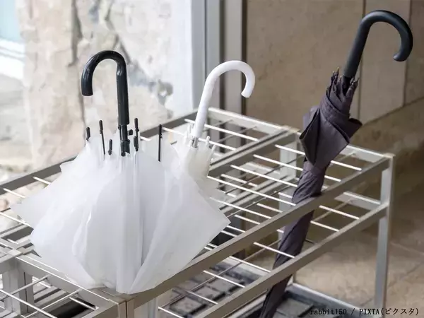 誰かが置き忘れた傘、持って行ってもいい？　意外と知らない『忘れ物』の考え方