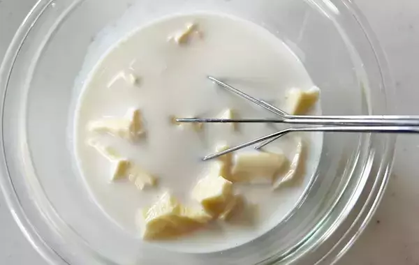6Pチーズと牛乳をレンチンして…？　できた簡単おつまみに「たまらん！」