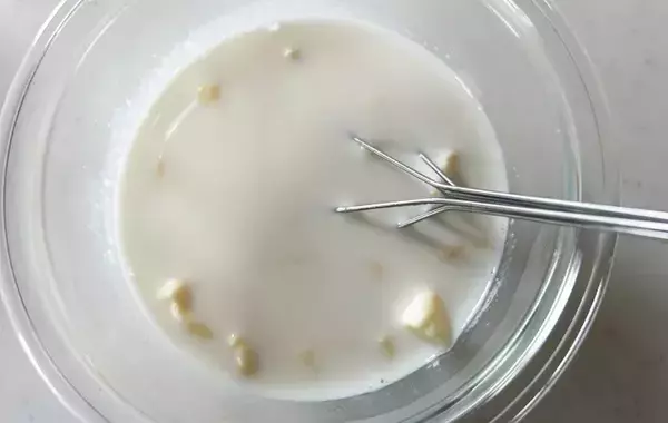 6Pチーズと牛乳をレンチンして…？　できた簡単おつまみに「たまらん！」