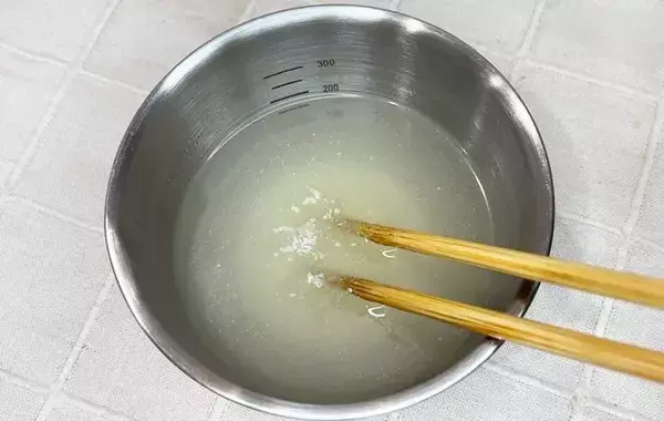 冷凍餃子、そのまま焼かずに…　6分レンチンして？　レシピに「夜食にぴったりでうまい」