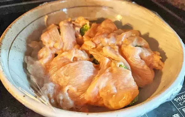 2人分があっという間になくなる！　ブロッコリーと鶏むね肉をレンチンしたら…？