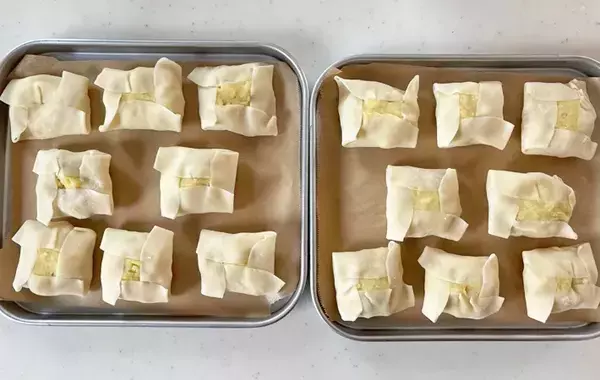 フォークで潰したサツマイモを…？　余った食材を使った意外なレシピ