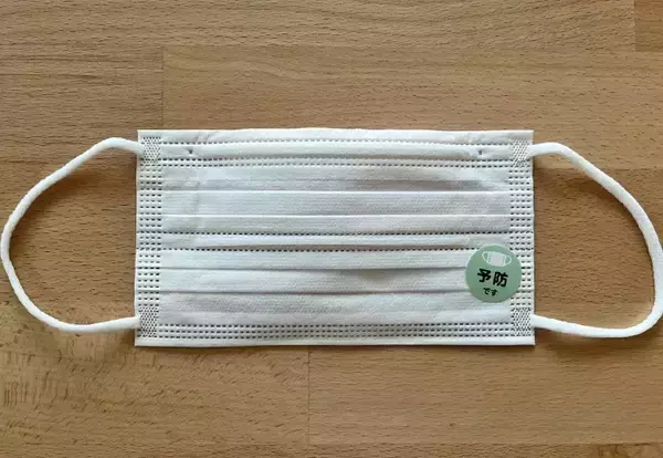 【110円】ダイソーで発見した『マスクの誤解を防ぐシール』　使ってみたら…革命的だった