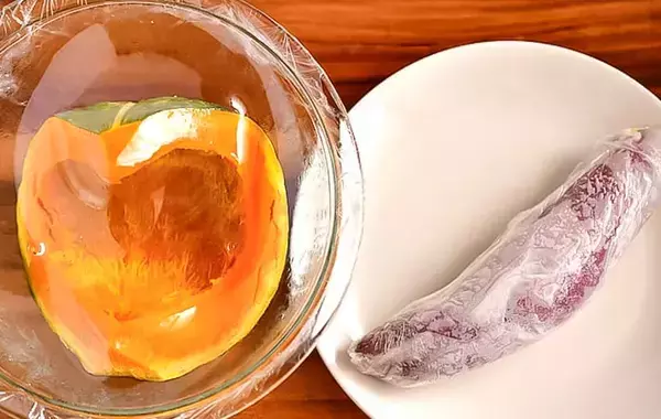 卵2個と混ぜたのは…？　できた玉子焼きが「砂糖も出汁もいらないかも！」【秋レシピ】