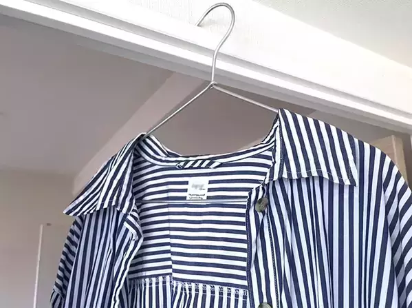 ハンガーの『3か所』に輪ゴムを巻いてみて！　裏ワザに「これは意外と思いつかなかった…」