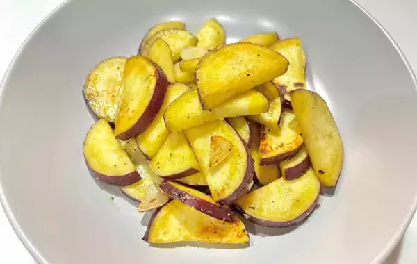 サツマイモを使ったおつまみに家族が大喜び！　実は相性抜群だった食材は？