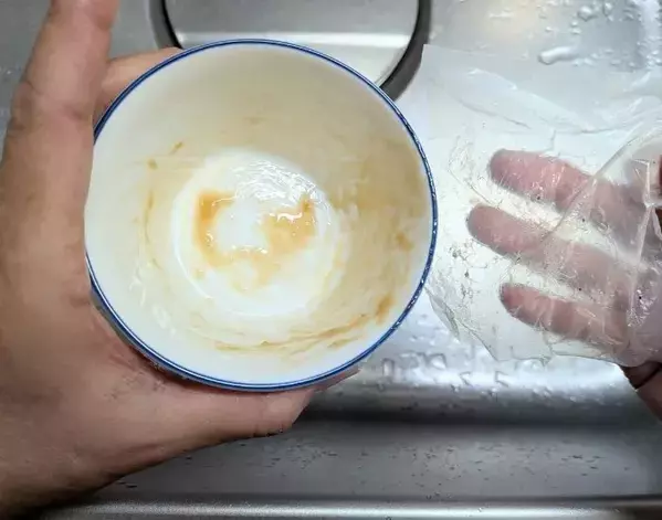 意外と万能で驚いた！　納豆フィルムの活用法に「毎回やりたい」「便利すぎ」