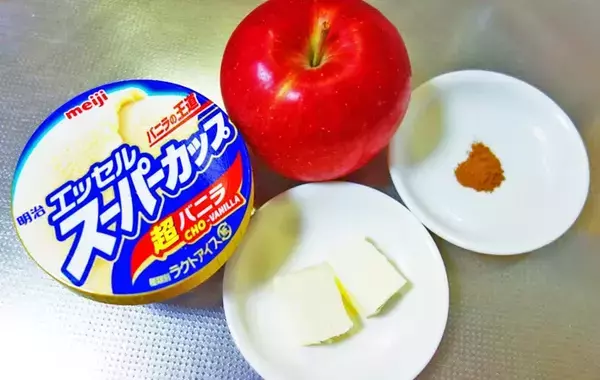 焼いてのせるだけ！　子供が驚く『りんごのおやつ』の作り方