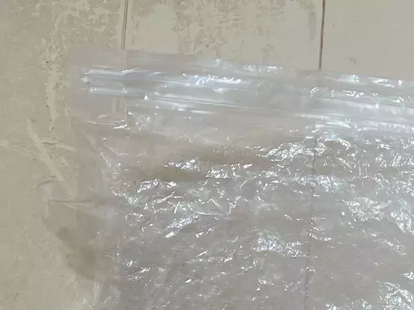 ボロボロの圧縮袋、捨てないで！　洗濯で役立つ使い道が？【ライフハック】