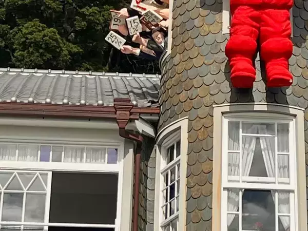 冬の風物詩の『世相サンタ』　満場一致で決まった2025年のモチーフが…