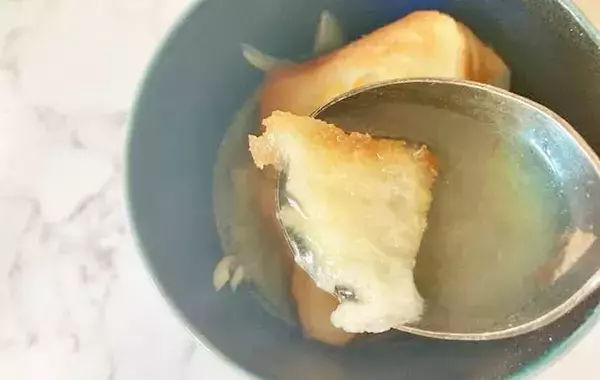 食パンあったら作ってみて！　カップ1つで完成する絶品スープが画期的【時短レシピ】