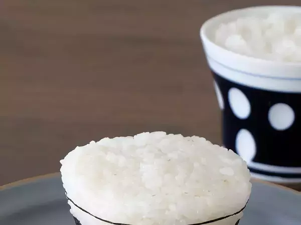 水玉模様の器、実は…　全部食べられる『おにぎり』作品に「一瞬、脳がバグった」「再現度が素晴らしい」